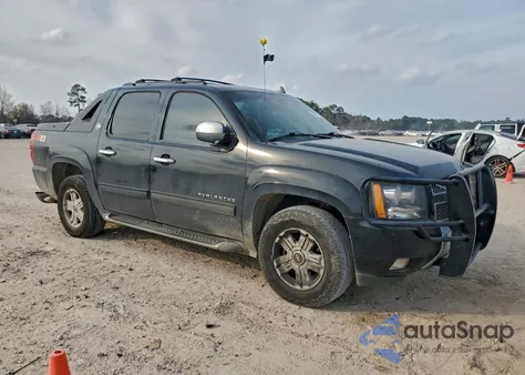 2013 Chevrolet Avalanche Lt z USA, uszkodzony, nr VIN 3GNTKFE76DG158366